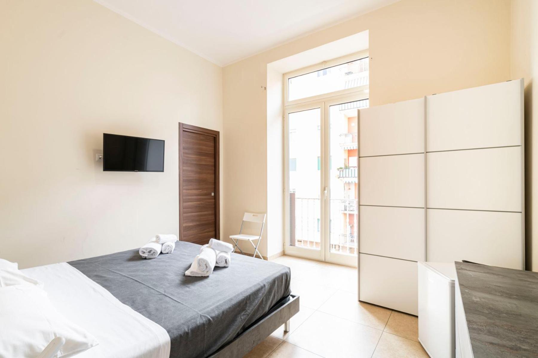 Corso 138 - Sleep & Fly - By Domusextra Bed & Breakfast Napoli Exterior foto
