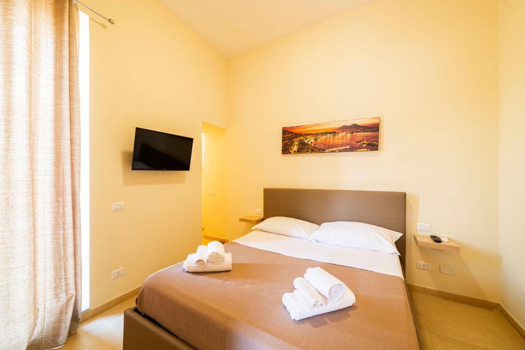 Corso 138 - Sleep & Fly - By Domusextra Bed & Breakfast Napoli Exterior foto