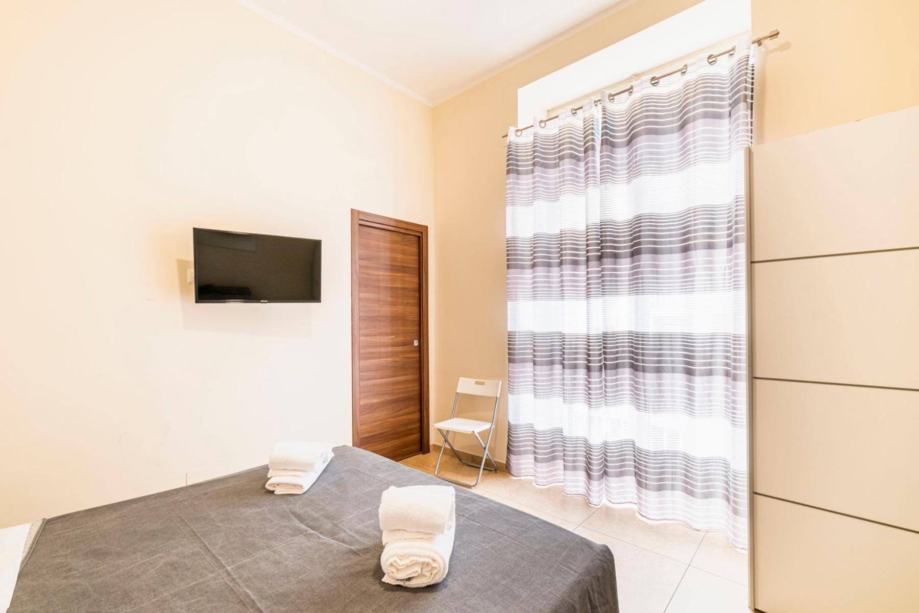 Corso 138 - Sleep & Fly - By Domusextra Bed & Breakfast Napoli Exterior foto