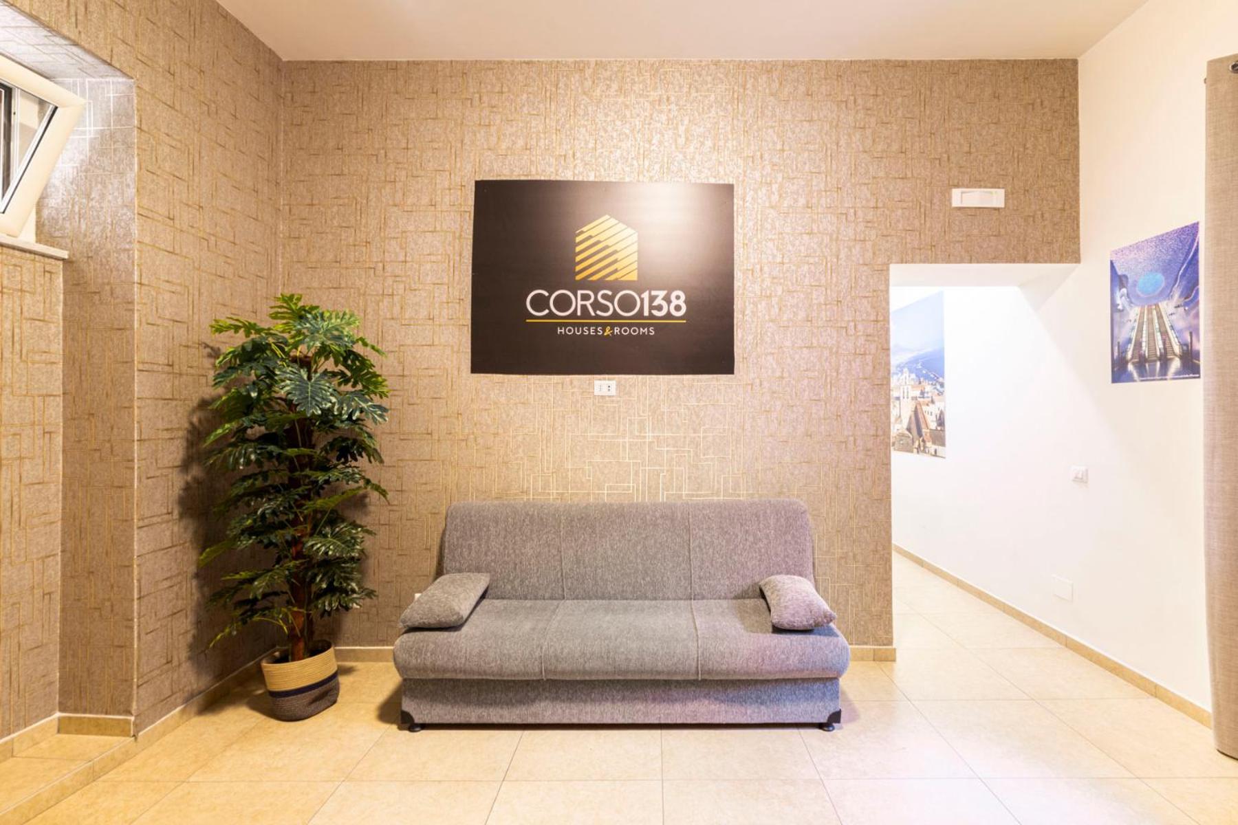 Corso 138 - Sleep & Fly - By Domusextra Bed & Breakfast Napoli Exterior foto