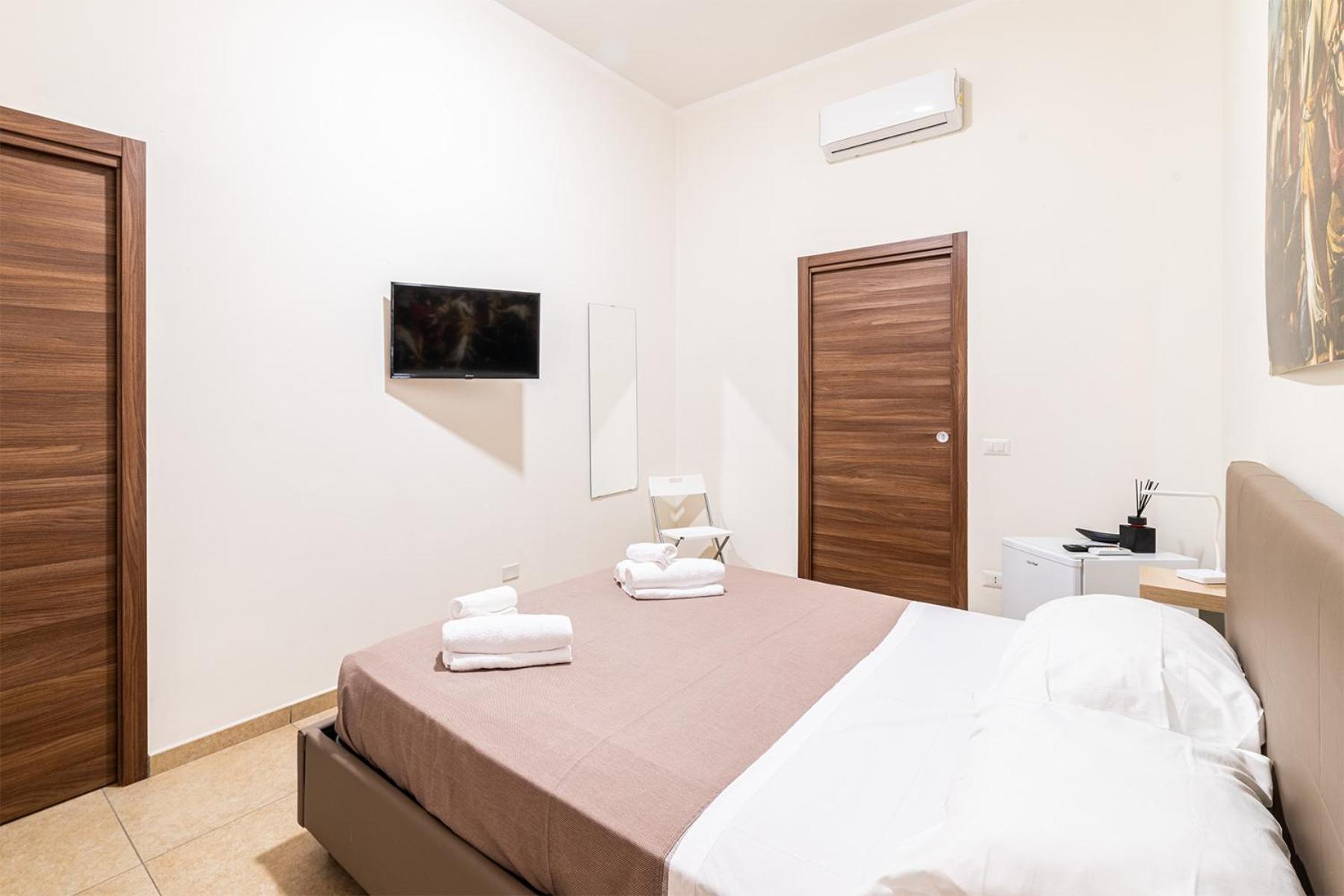 Corso 138 - Sleep & Fly - By Domusextra Bed & Breakfast Napoli Exterior foto