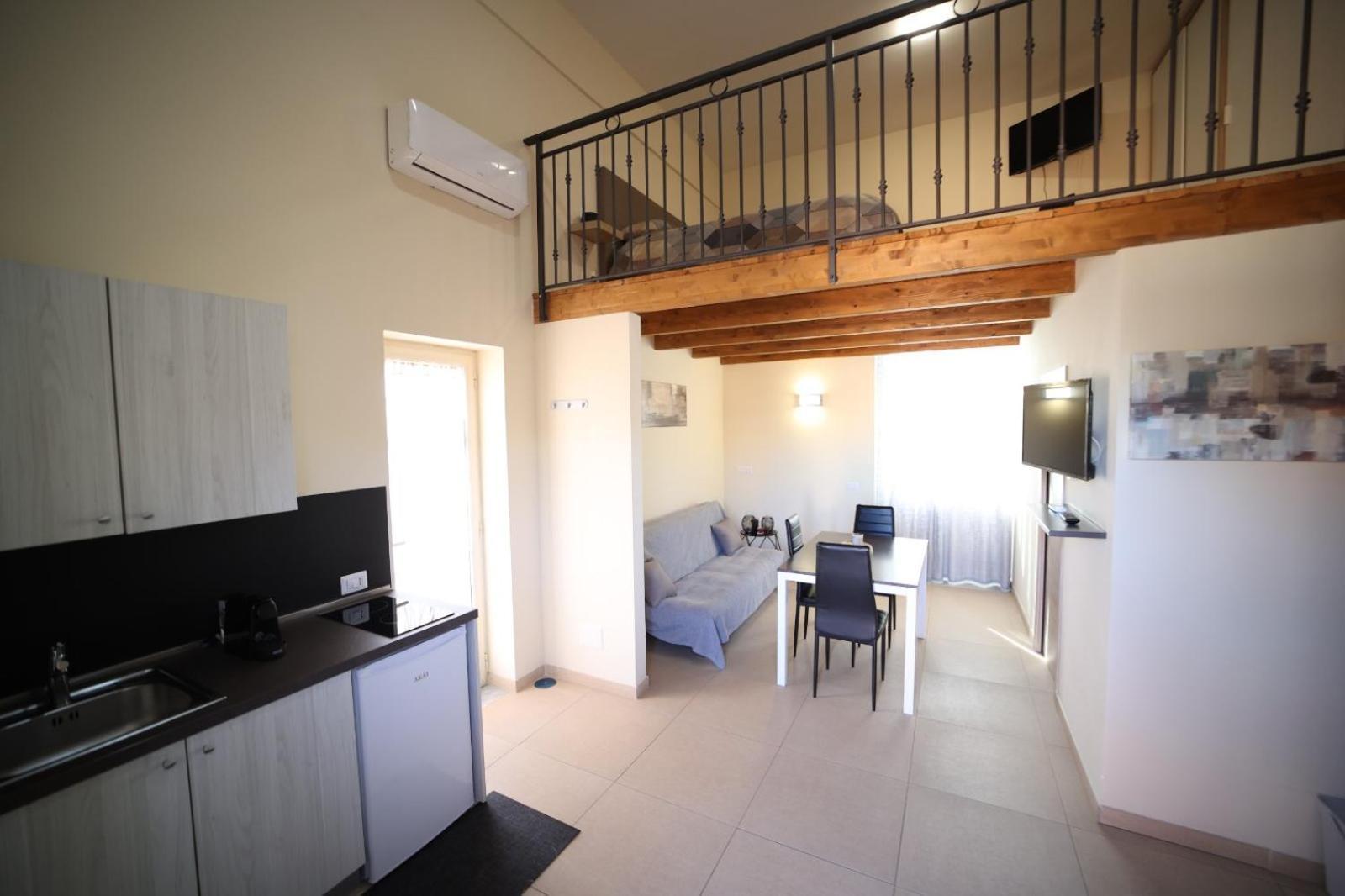 Corso 138 - Sleep & Fly - By Domusextra Bed & Breakfast Napoli Exterior foto